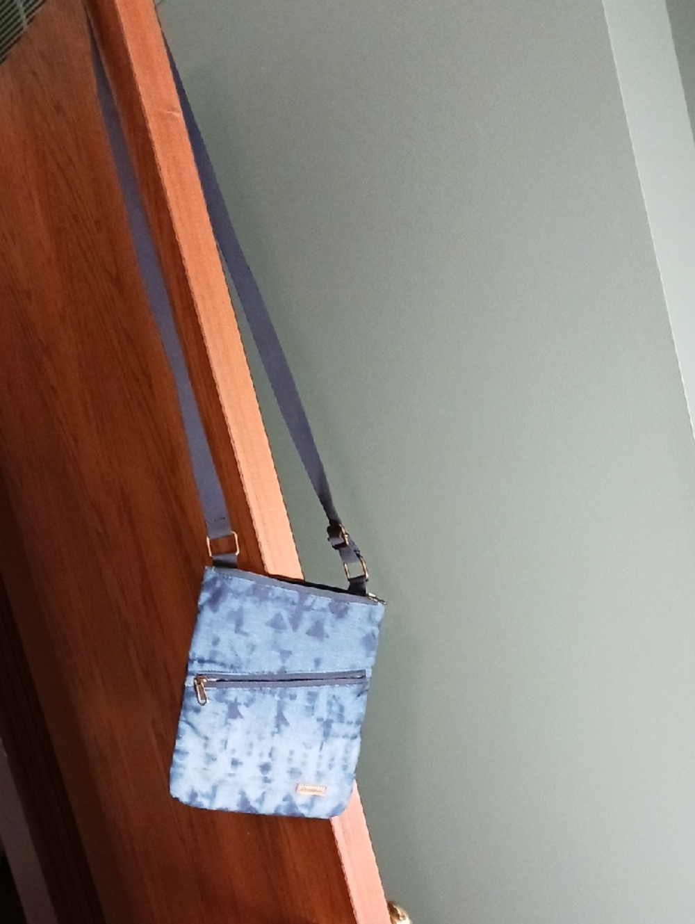 Eddie Bauer Crossbody Cloth Bag